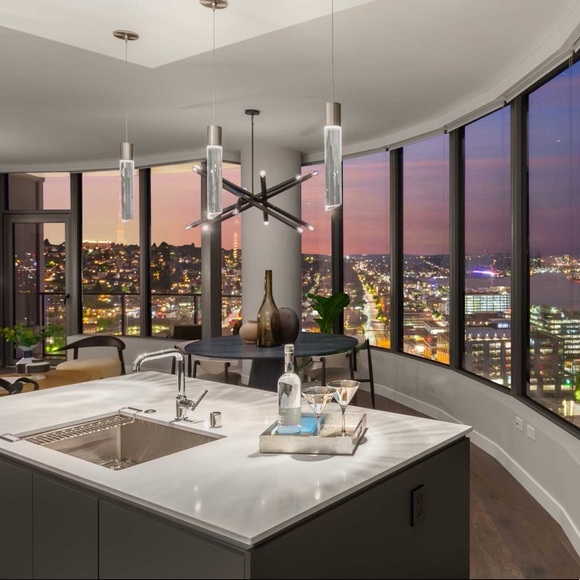 Meet your Posher, Rachel - Picture 3 of 4